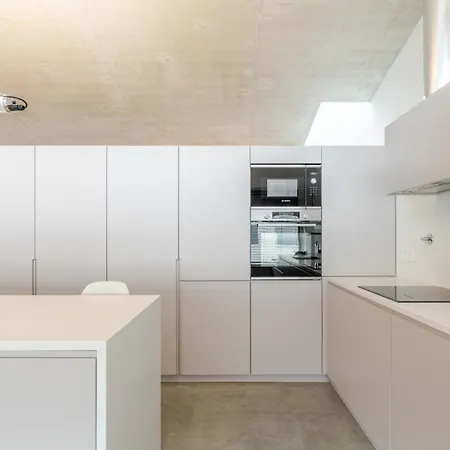 Hostwise - Modern Elegance W/ Artistic Soul Apartment *